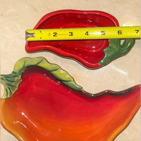 2 chili pepper dipping / serving bowls. Clay Art & Boston Warehouse. - Picture 11 of 12